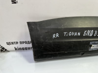 Молдинг двери задний правый Volkswagen Tiguan 1 2007 OEM 5N0854950