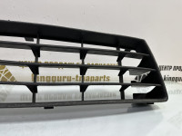 Решетка переднего бампера Volkswagen Golf Plus 1 2005 OEM 5M0853677