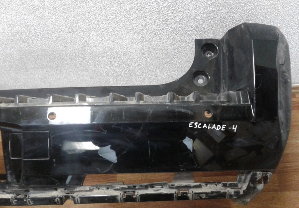Бампер задний Cadillac Escalade 4 (потертость) (скл-3)