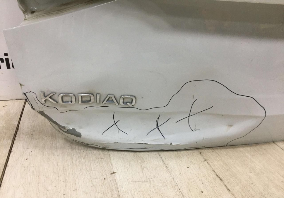 Крышка багажника Skoda Kodiaq OEM 565827025A (скл-3) Крышка багажника Skoda Kodiaq OEM 565827025A (скл-3)
