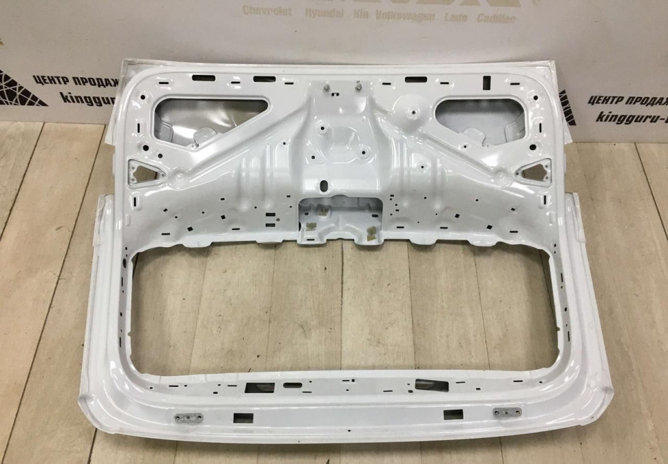 Крышка багажника Skoda Kodiaq OEM 565827025A (скл-3) Крышка багажника Skoda Kodiaq OEM 565827025A (скл-3)