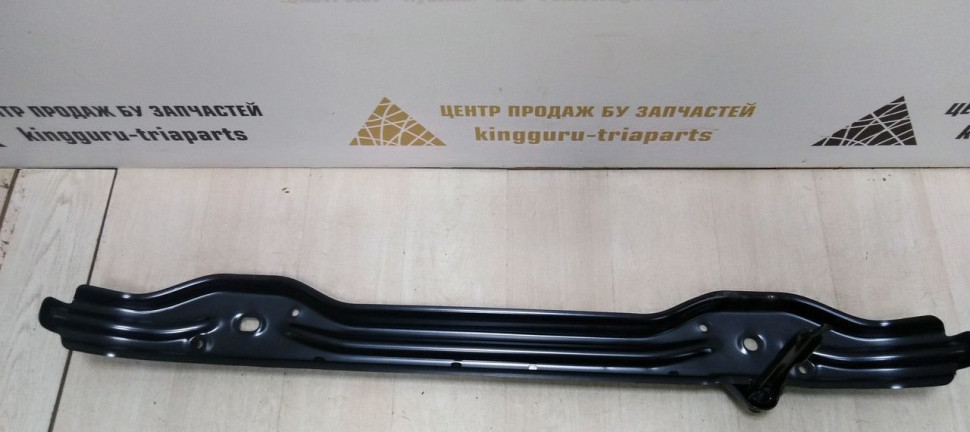 Усилитель переднего бампера Volkswagen Amarok 2010> oem 2HP807109