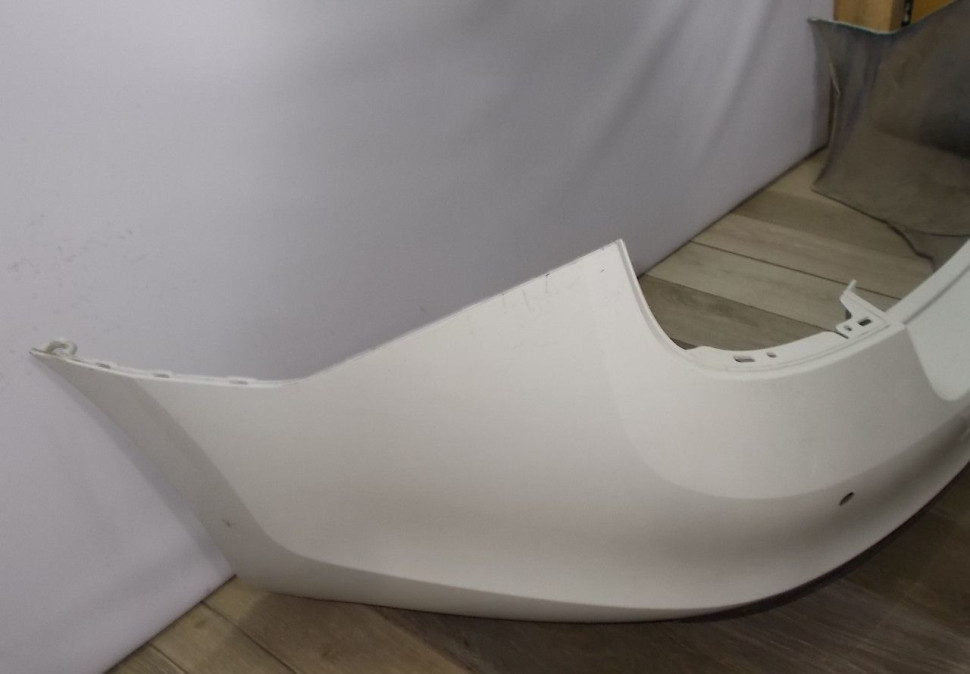 Бампер задний бу Skoda Rapid OEM 60U807421B Бампер задний бу Skoda Rapid OEM 60U807421B