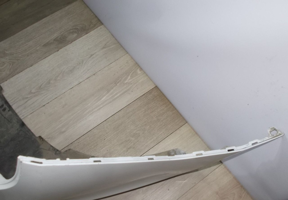 Бампер задний бу Skoda Rapid OEM 60U807421B Бампер задний бу Skoda Rapid OEM 60U807421B