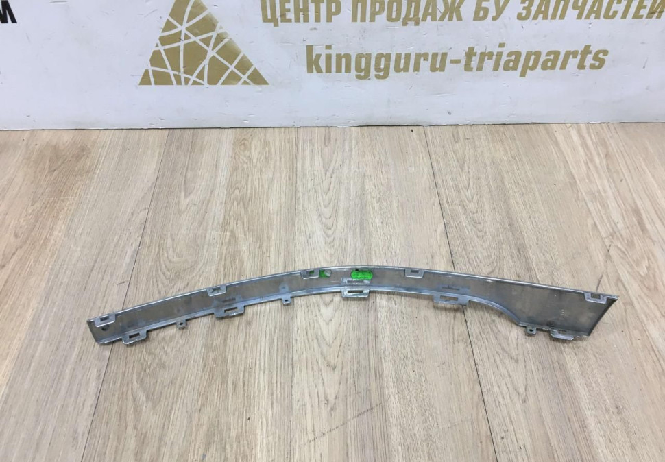 Молдинг заднего бампера левый Volkswagen Touareg 2 FL рест 14-18 oem 7P6853841
