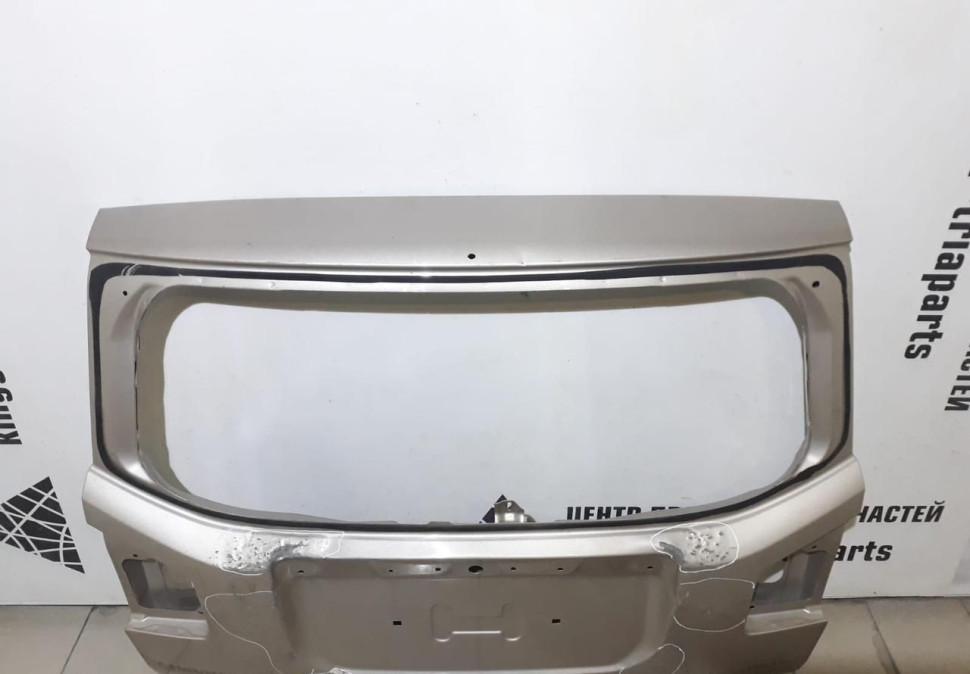 Крышка багажника Chevrolet Orlando oem 95186445 (скл-3) Крышка багажника Chevrolet Orlando oem 95186445 (скл-3)