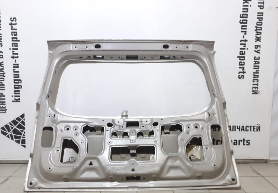 Крышка багажника Chevrolet Orlando oem 95186445 (скл-3) Крышка багажника Chevrolet Orlando oem 95186445 (скл-3)