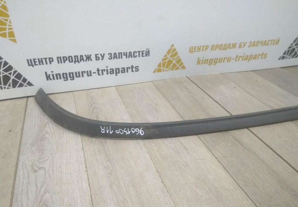 Спойлер переднего бампера бу Renault Fluence до рестайлинг OEM 960150011R Спойлер переднего бампера бу Renault Fluence до рестайлинг OEM 960150011R