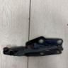Петля капота правая Volkswagen Transporter T6 oem 7E0823302