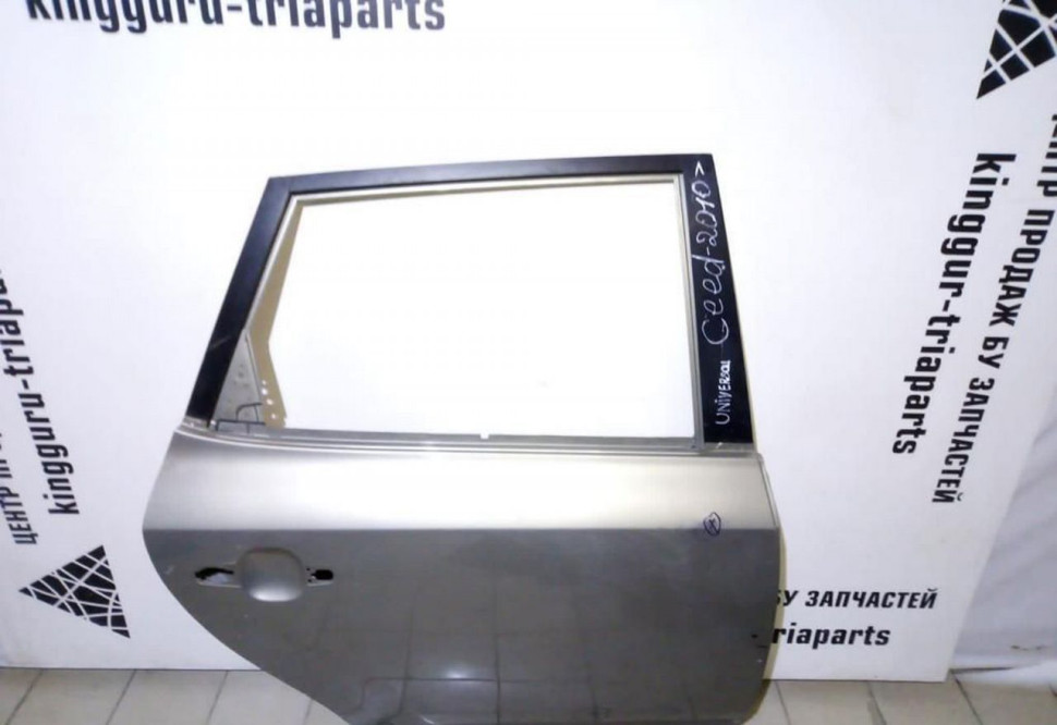 Дверь задняя правая универсал Kia Ceed 1 oem 770041H500 Дверь задняя правая универсал Kia Ceed 1 oem 770041H500
