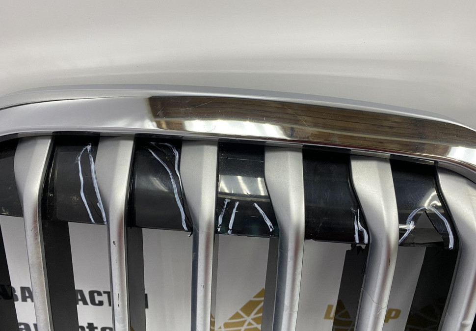 Решетка радиатора BMW X7 G07 OEM 51138094566 Решетка радиатора BMW X7 G07 OEM 51138094566