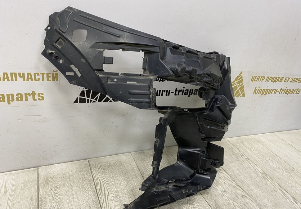 Кронштейн противотуманной фары правый BMW X2 F39 M-Pack OEM 51118069092 Кронштейн противотуманной фары правый BMW X2 F39 M-Pack OEM 51118069092