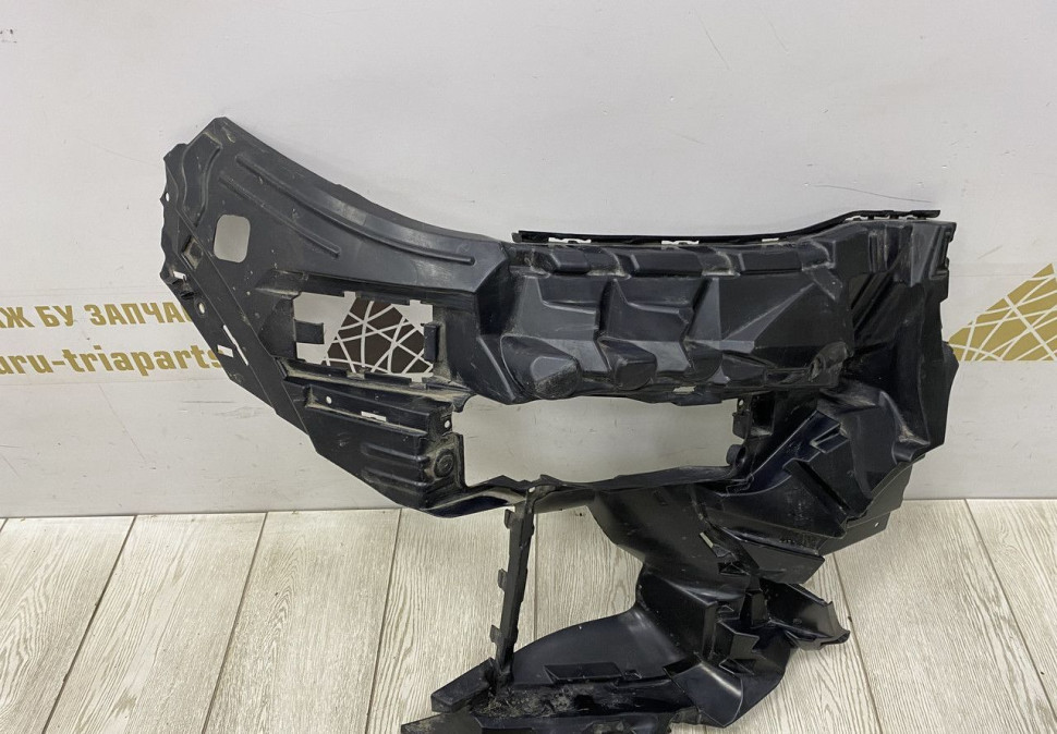 Кронштейн противотуманной фары правый BMW X2 F39 M-Pack OEM 51118069092 Кронштейн противотуманной фары правый BMW X2 F39 M-Pack OEM 51118069092