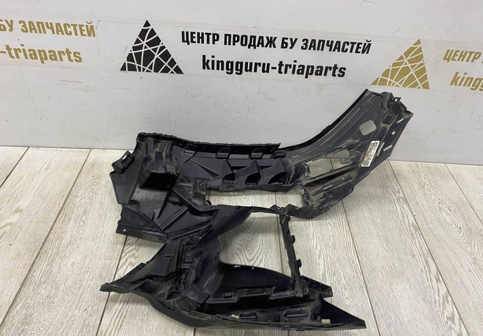 Кронштейн противотуманной фары правый BMW X2 F39 M-Pack OEM 51118069092
