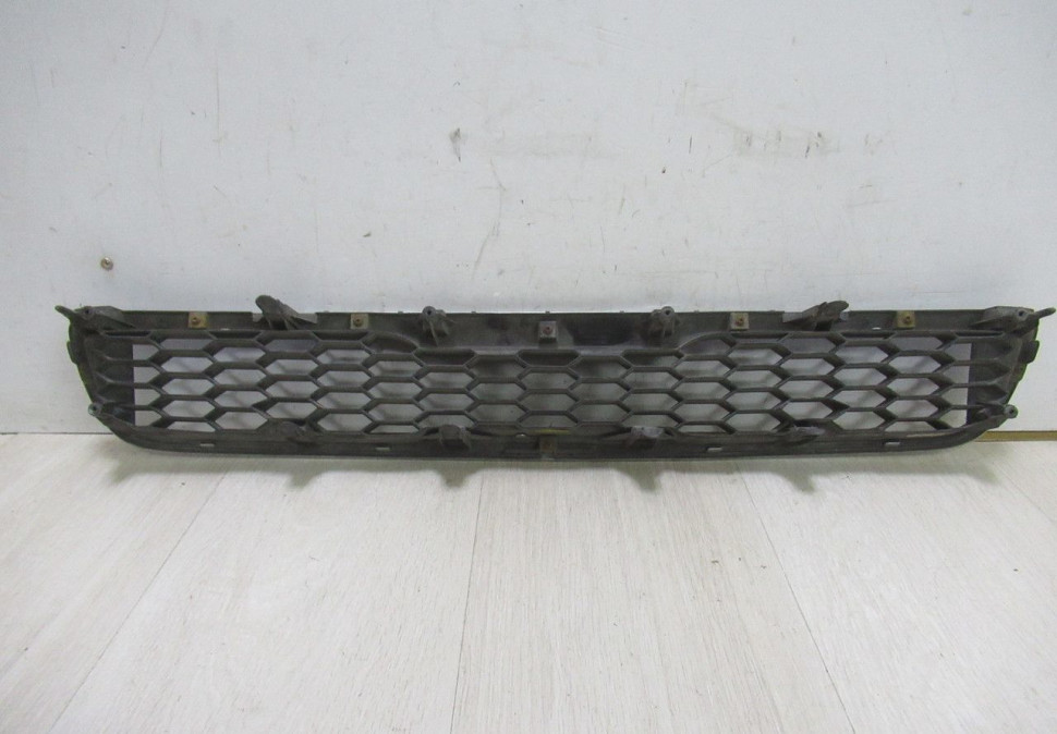 Решетка радиатора Kia Soul 1 (09-12) oem 863512K050 (в хорошем состоянии) (Скл-3) Решетка радиатора Kia Soul 1 (09-12) oem 863512K050 (в хорошем состоянии) (Скл-3)