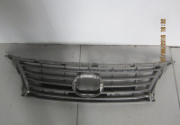 Решетка радиатора Lexus RX 3 дефект (скл-3)