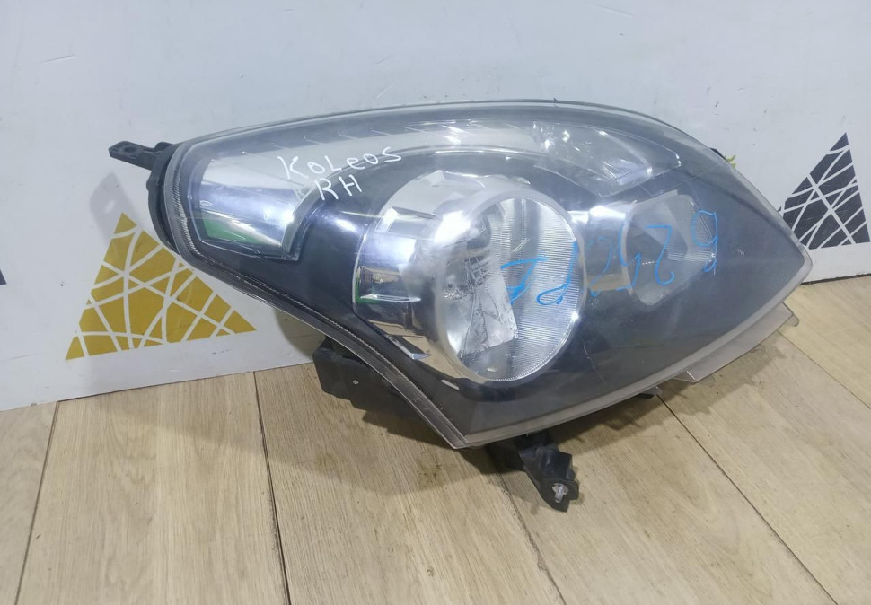 Фара галоген правая бу Renault Koleos 1 OEM 26025JY40A