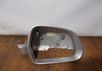 Крышка корпуса зеркала правая бу Skoda Superb OEM 3T0857538
