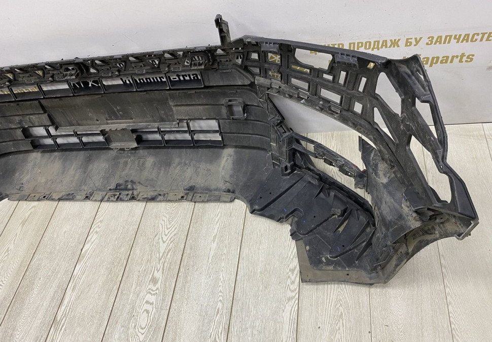 Бампер передний Volkswagen Crafter 2 2017 OEM 7C0807221A