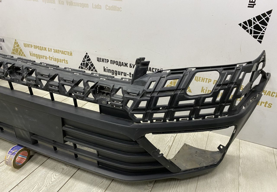 Бампер передний Volkswagen Crafter 2 2017 OEM 7C0807221A Бампер передний Volkswagen Crafter 2 2017 OEM 7C0807221A