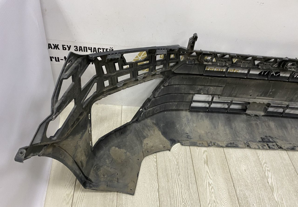 Бампер передний Volkswagen Crafter 2 2017 OEM 7C0807221A Бампер передний Volkswagen Crafter 2 2017 OEM 7C0807221A
