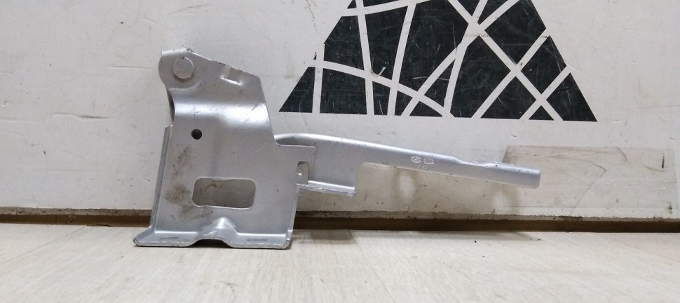 Петля капота правая Hyundai IX35 (10-15) oem 791202Y000