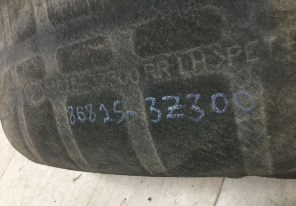 Подкрылок задний левый Hyundai I40 2011 OEM 868253Z300