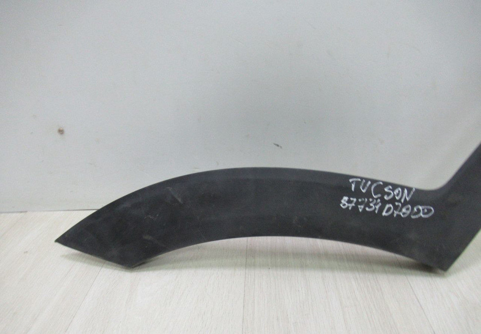 Накладка двери задний правый Hyundai Tucson 3 oem 87734d7000