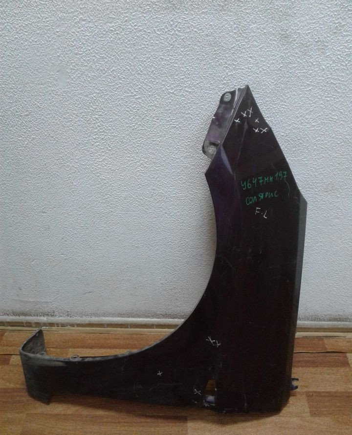 Крыло переднее левое Hyundai Solaris 1 oem 663114L000 (вмятины)