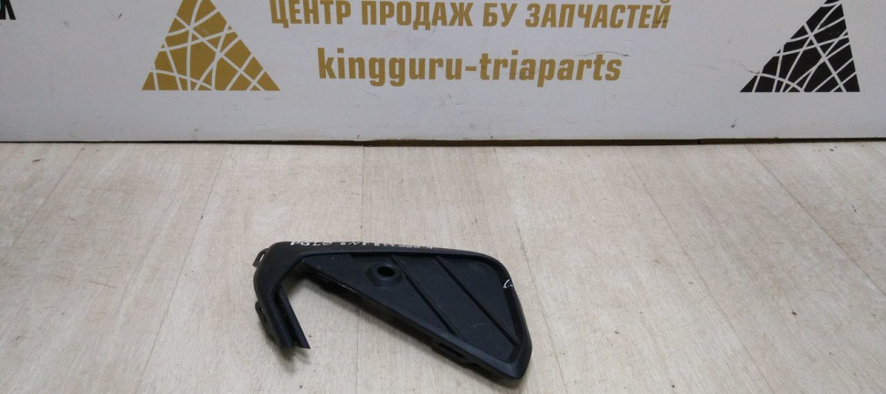 Решетка бампера правая Volkswagen Polo 6 Liftback 2020> oem 6N5853666A