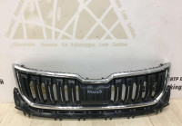 Решетка радиатора Skoda Kodiaq OEM 565853653A