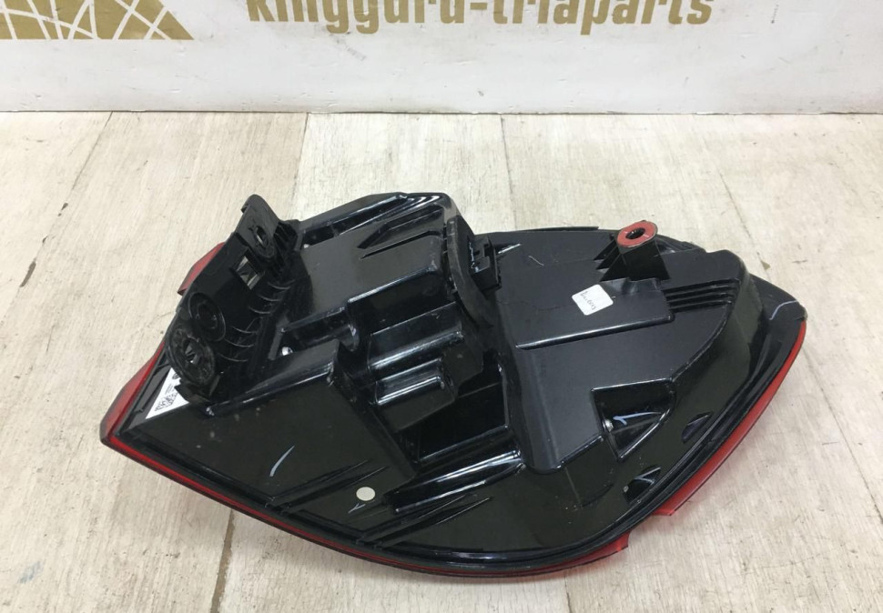 Фонарь ЛЭД LED внешний левый BMW X3 G01 OEM 63217408737