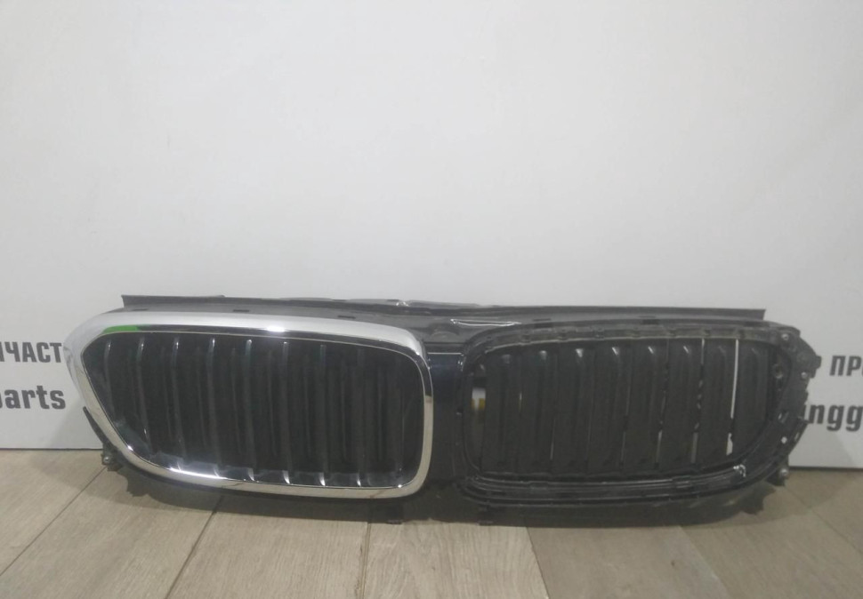 Воздушная заслонка бу BMW 6 G32 GT OEM 51137497775 Воздушная заслонка бу BMW 6 G32 GT OEM 51137497775