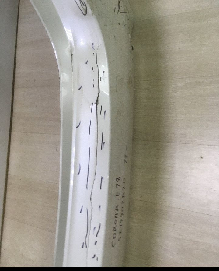 Бампер задний Toyota Corolla E180 oem 5215902A20 (скл-3) Бампер задний Toyota Corolla E180 oem 5215902A20 (скл-3)