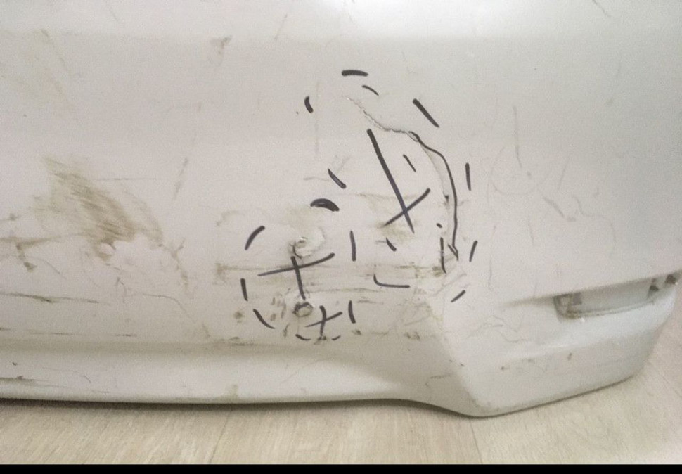 Бампер задний Toyota Corolla E180 oem 5215902A20 (скл-3) Бампер задний Toyota Corolla E180 oem 5215902A20 (скл-3)