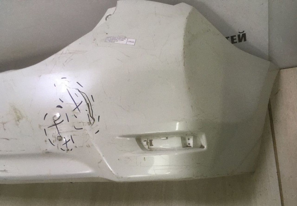 Бампер задний Toyota Corolla E180 oem 5215902A20 (скл-3) Бампер задний Toyota Corolla E180 oem 5215902A20 (скл-3)
