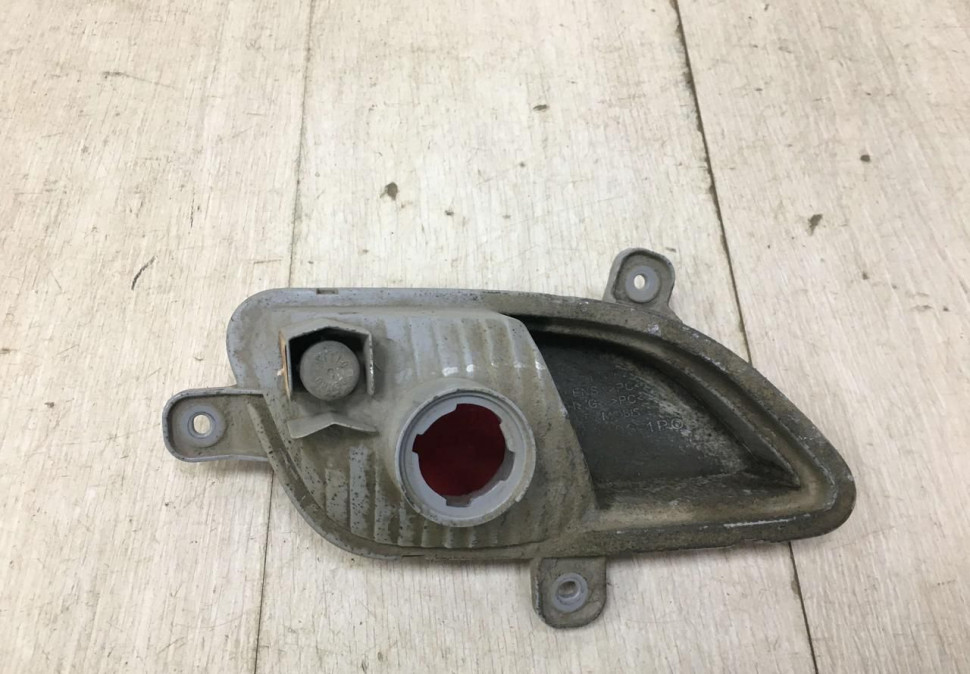 Фонарь противотуманный задний левый Kia Venga OEM 924031P000