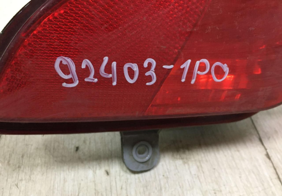 Фонарь противотуманный задний левый Kia Venga OEM 924031P000