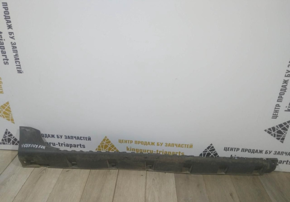 Порог правый бу Renault Duster OEM 768506956R