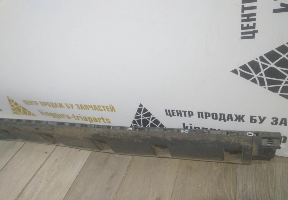 Порог правый бу Renault Duster OEM 768506956R Порог правый бу Renault Duster OEM 768506956R