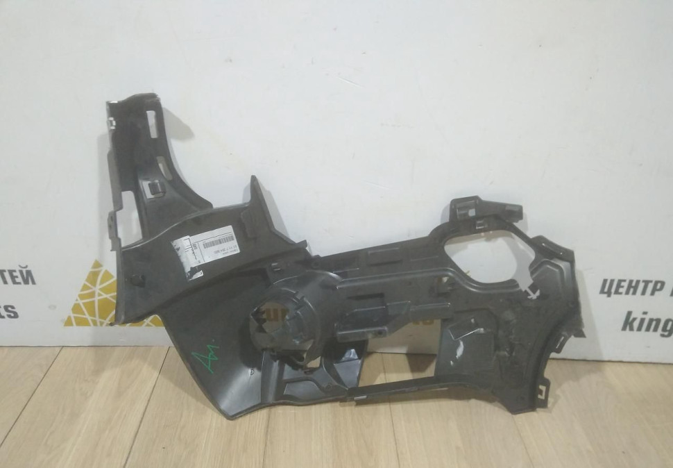 Кронштейн противотуманной фары правый BMW X1 F48 OEM 51117354820