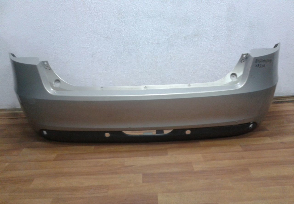 Бампер задний Lada Vesta oem 8450006699 (трещ.) (скл-3)