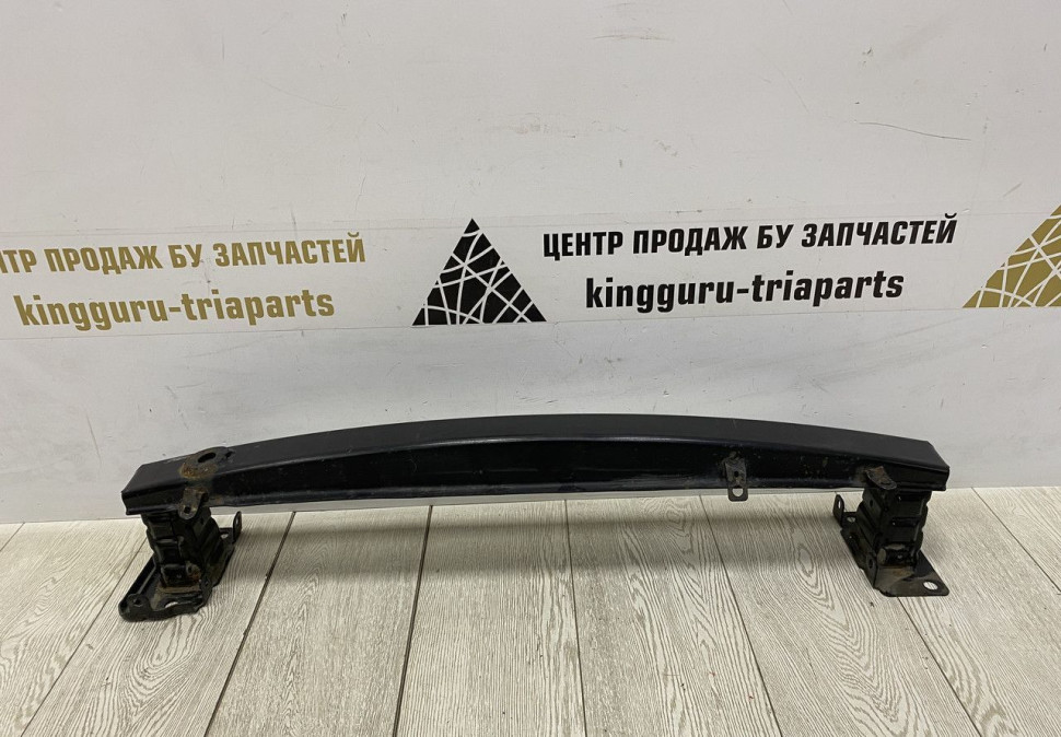 Усилитель переднего бампера Skoda Fabia 2 рестайлинг OEM 5J0807109D