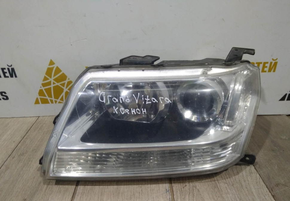 Фара ксенон левая бу Suzuki Grand Vitara OEM 3532065JB1