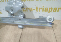 Стеклоподъемник двери задний левый бу Renault Kaptur OEM 827012973R
