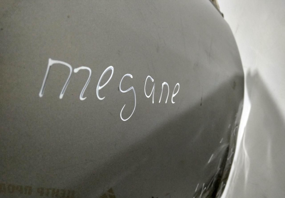 Дверь передняя правая бу Renault Megane 3 OEM 801009742R Дверь передняя правая бу Renault Megane 3 OEM 801009742R