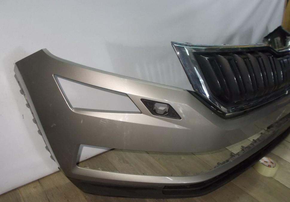Бампер передний бу Skoda Kodiaq OEM 565807221