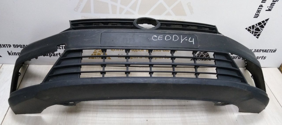 Бампер передний Volkswagen Caddy 4 2015 oem 2K5807221J