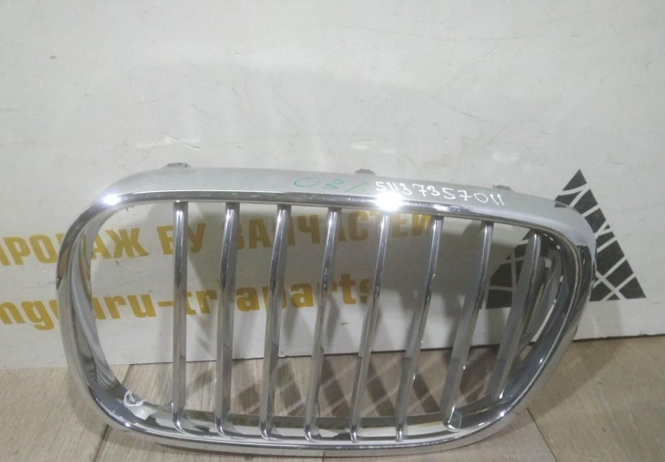 Решетка радиатора левая бу BMW 7 G11 OEM 51137357011