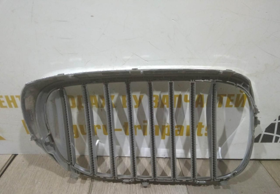 Решетка радиатора левая бу BMW 7 G11 OEM 51137357011 Решетка радиатора левая бу BMW 7 G11 OEM 51137357011